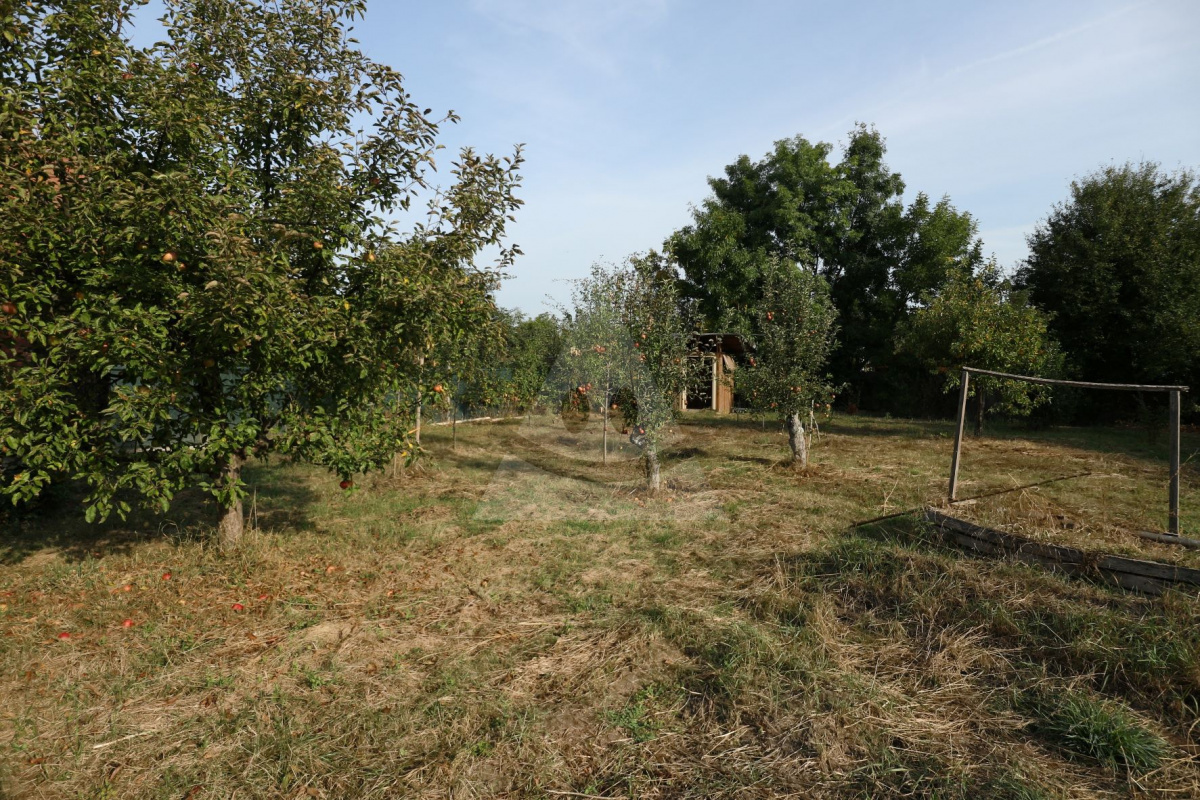 Sunny land for sale in the recreational area (investment land), Nové Zámky