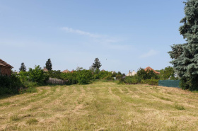 Land for sale, Nesvady