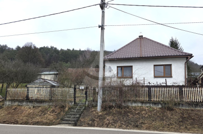 Dom s potenciálom a nádherným pozemkom v Hornej Porube