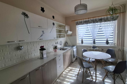 Na predaj 5 izbový rodinný dom v obci Imeľ